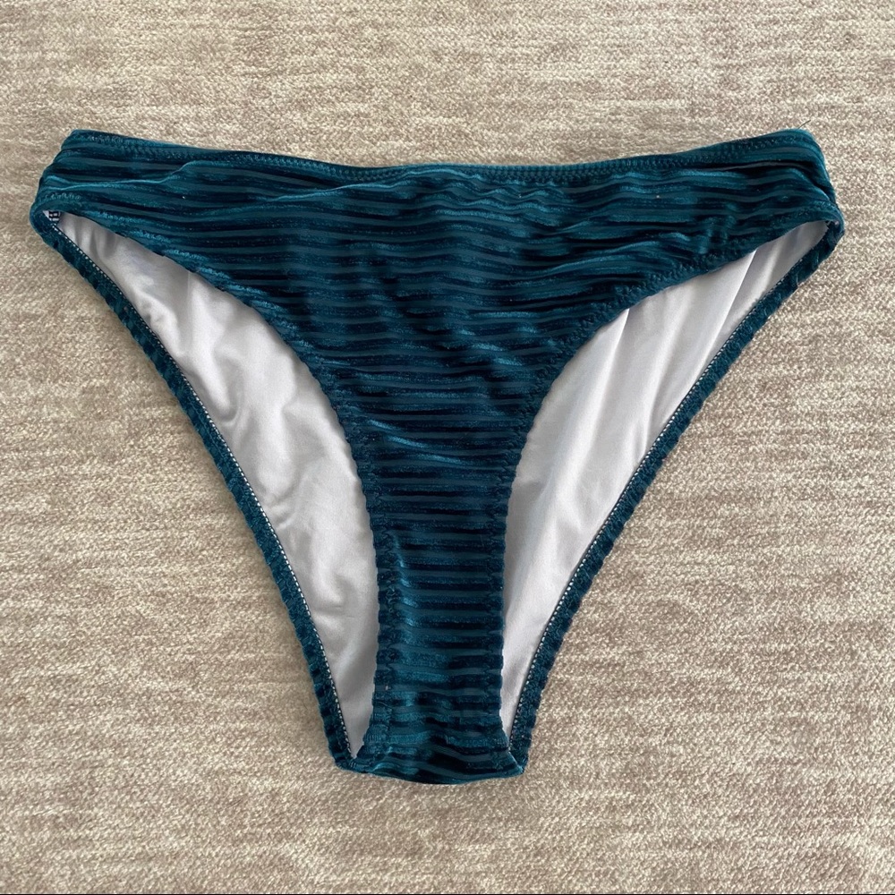 Cupshe High Rise Cheeky Bikini Bottoms Women’s Size Large
